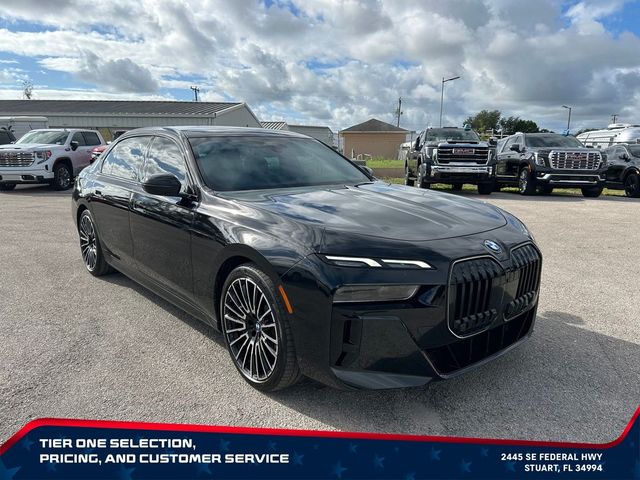2025 BMW 7 Series 740i