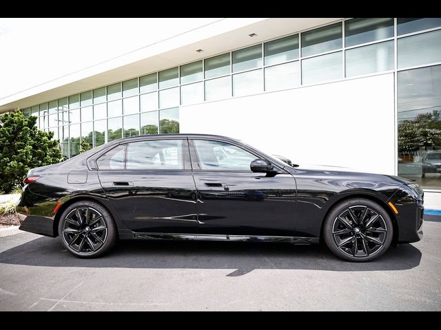 2025 BMW 7 Series 740i