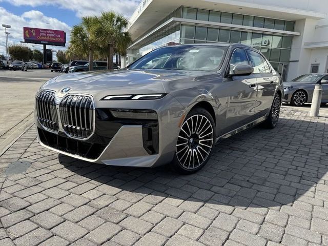 2025 BMW 7 Series 740i