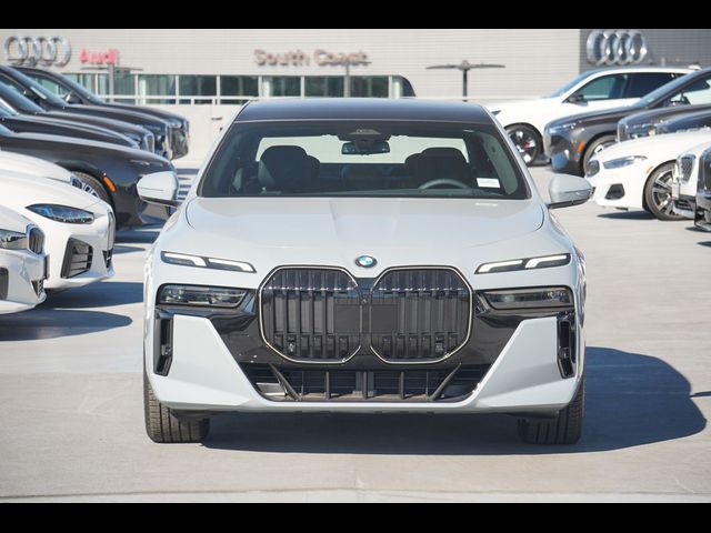 2025 BMW 7 Series 740i