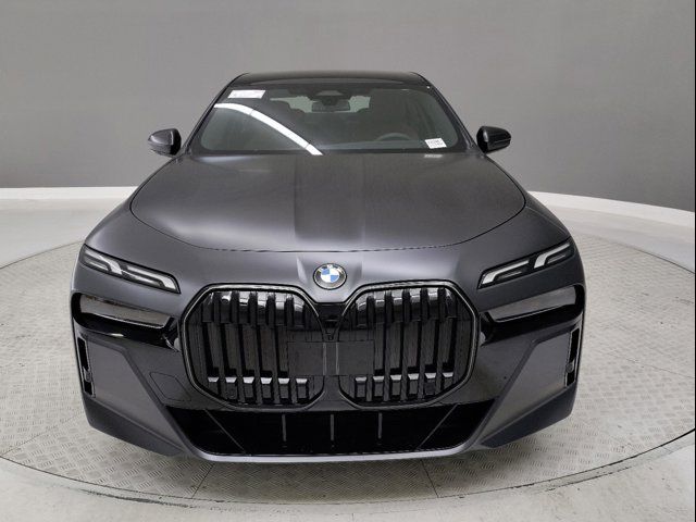 2025 BMW 7 Series 740i