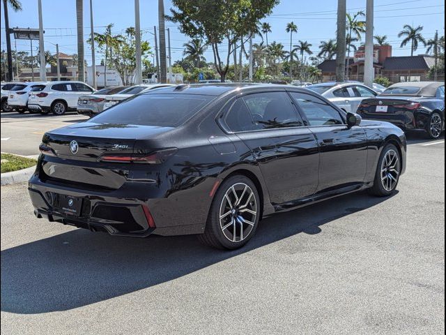 2025 BMW 7 Series 740i