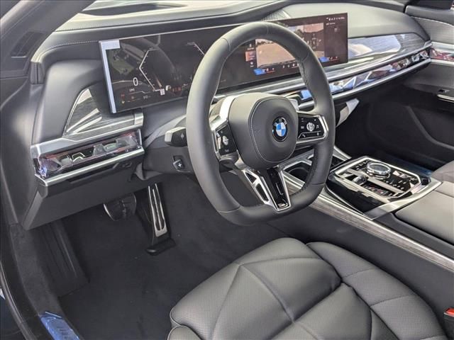 2025 BMW 7 Series 740i