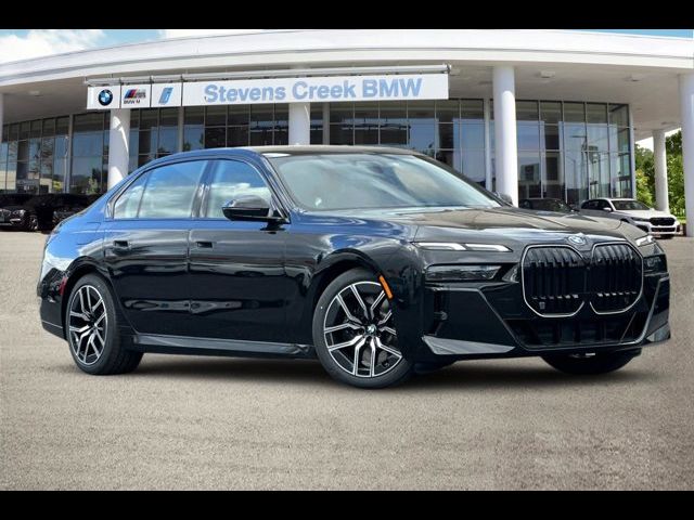 2025 BMW 7 Series 740i