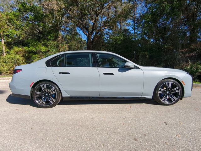 2025 BMW 7 Series 740i