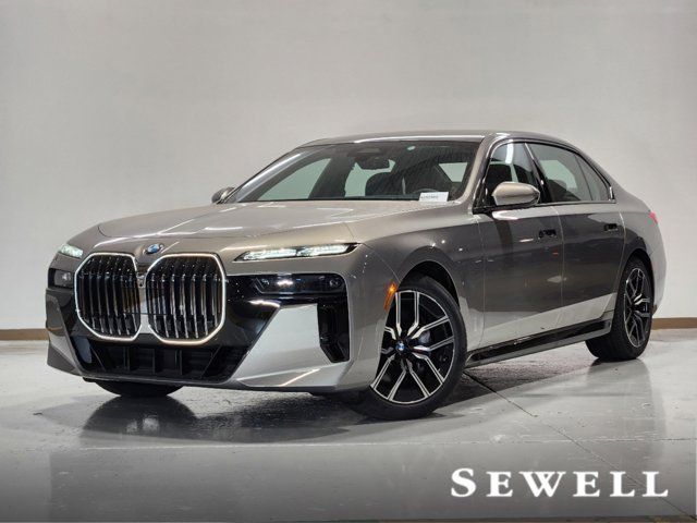 2025 BMW 7 Series 740i