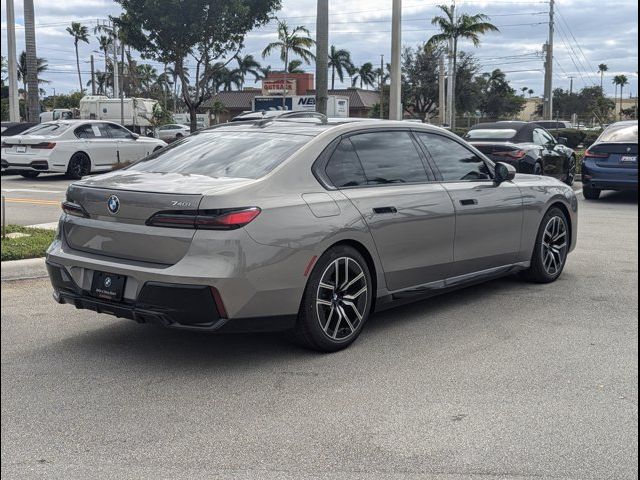 2025 BMW 7 Series 740i