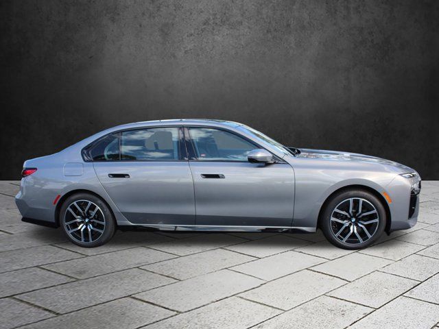 2025 BMW 7 Series 740i