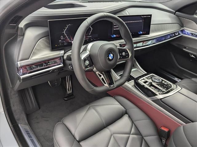 2025 BMW 7 Series 740i