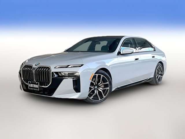 2025 BMW 7 Series 740i