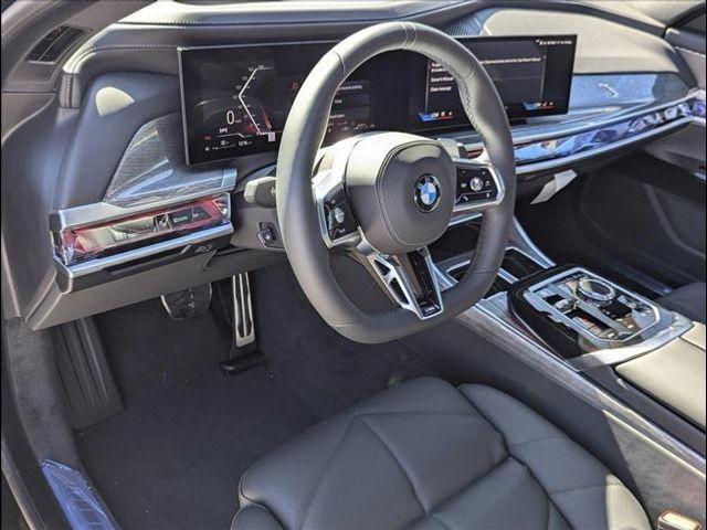 2025 BMW 7 Series 740i