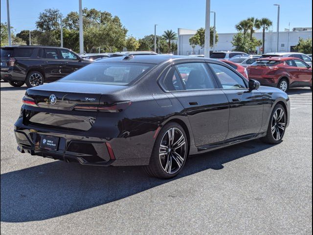 2025 BMW 7 Series 740i