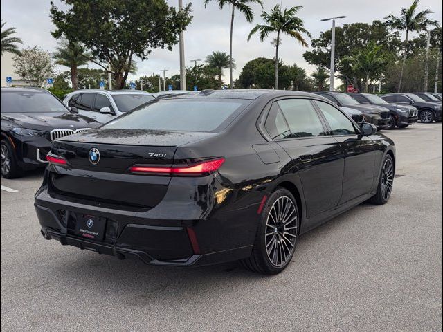 2025 BMW 7 Series 740i