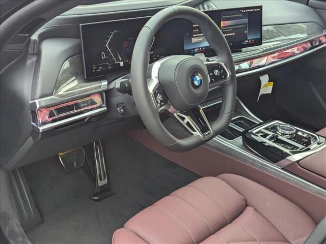 2025 BMW 7 Series 740i