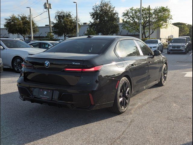 2025 BMW 7 Series 740i