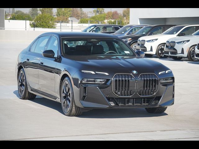 2025 BMW 7 Series 740i