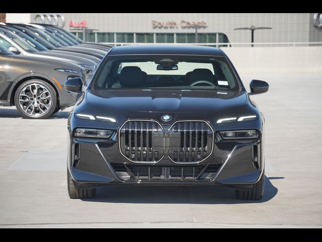 2025 BMW 7 Series 740i