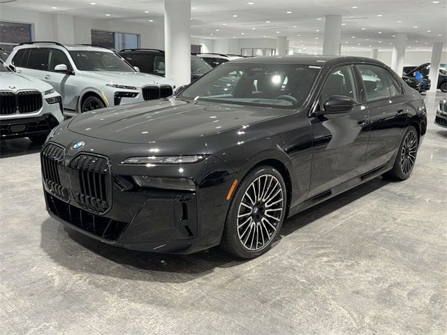 2025 BMW 7 Series 740i