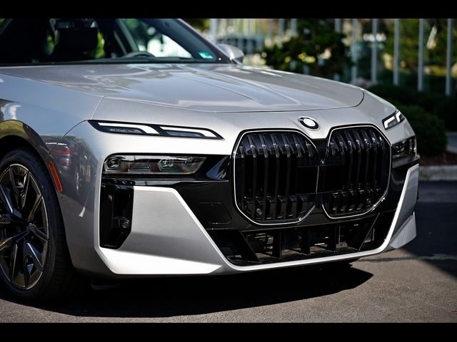 2025 BMW 7 Series 740i