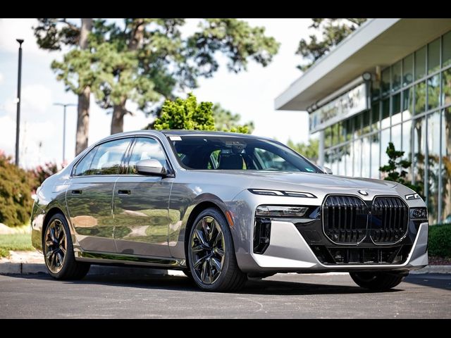 2025 BMW 7 Series 740i