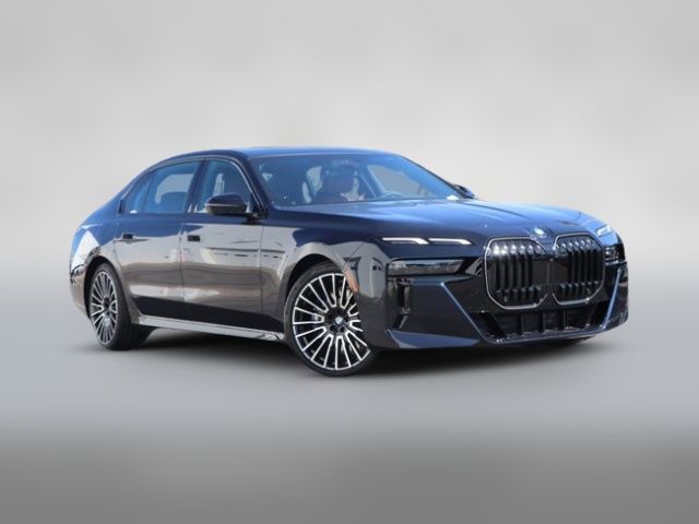 2025 BMW 7 Series 740i