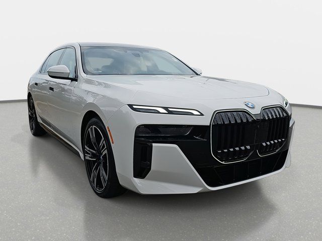 2025 BMW 7 Series 740i