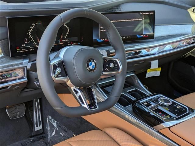 2025 BMW 7 Series 740i