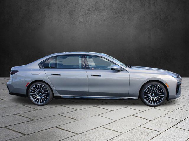 2025 BMW 7 Series 740i