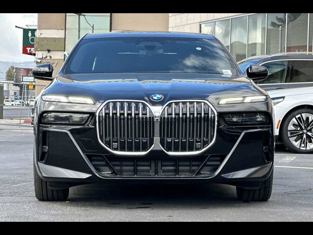 2025 BMW 7 Series 740i