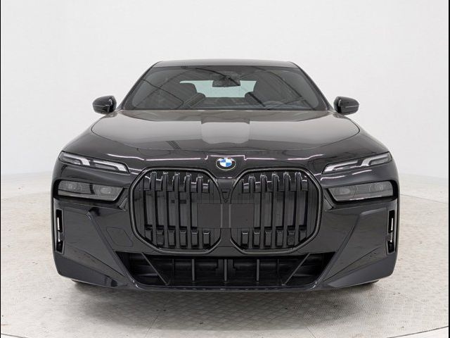 2025 BMW 7 Series 740i