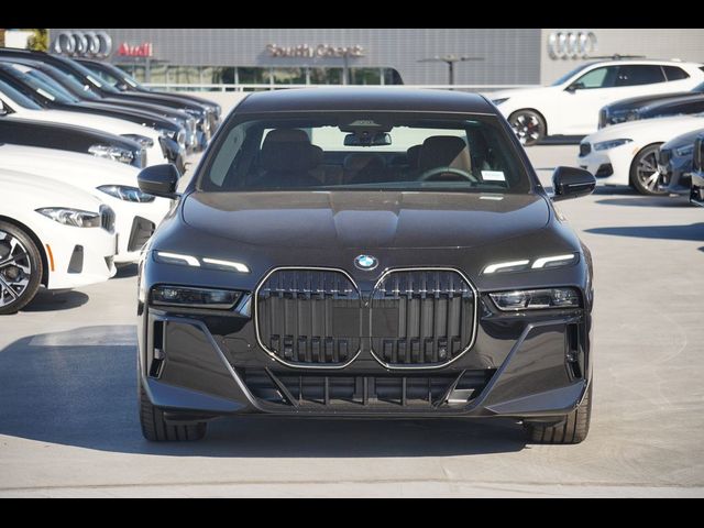 2025 BMW 7 Series 740i