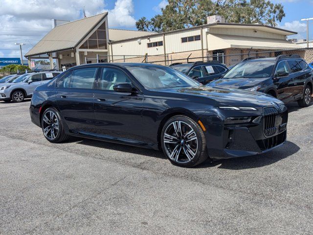 2025 BMW 7 Series 740i