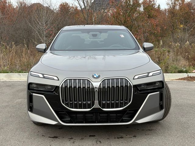 2025 BMW 7 Series 740i xDrive