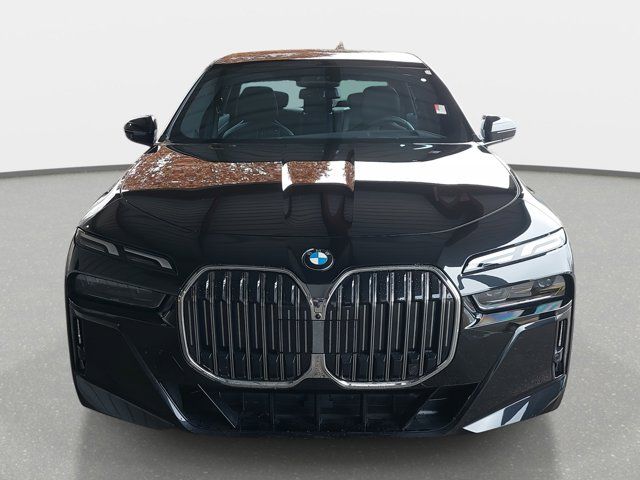 2025 BMW 7 Series 740i xDrive