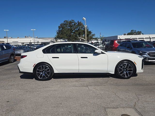 2025 BMW 7 Series 740i xDrive