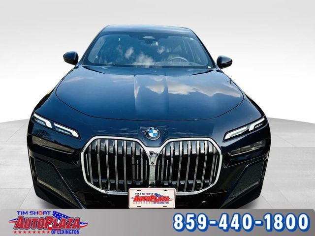 2025 BMW 7 Series 740i xDrive