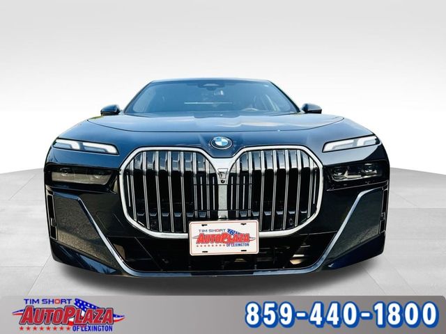 2025 BMW 7 Series 740i xDrive