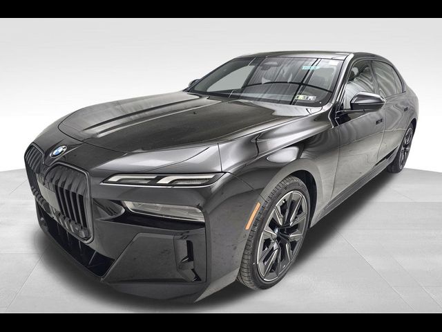 2025 BMW 7 Series 740i xDrive