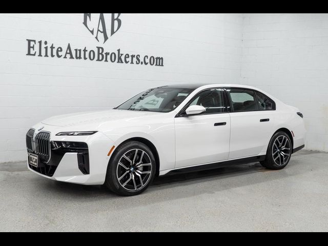 2025 BMW 7 Series 740i xDrive