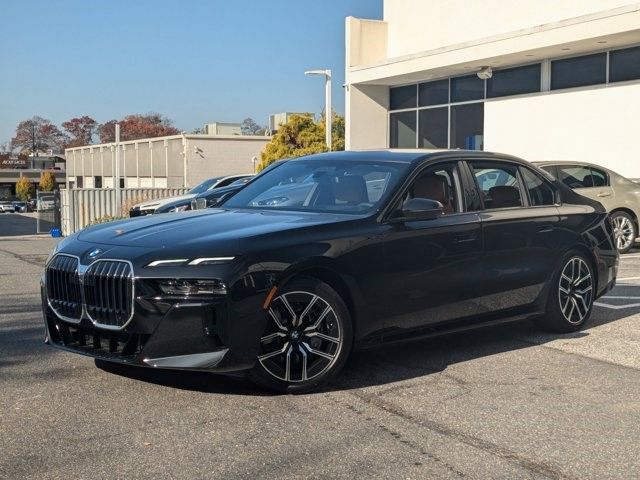 2025 BMW 7 Series 740i xDrive