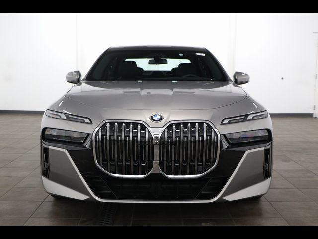 2025 BMW 7 Series 740i xDrive