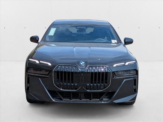 2025 BMW 7 Series 740i xDrive