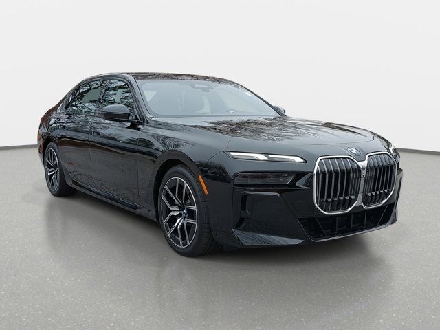 2025 BMW 7 Series 740i xDrive