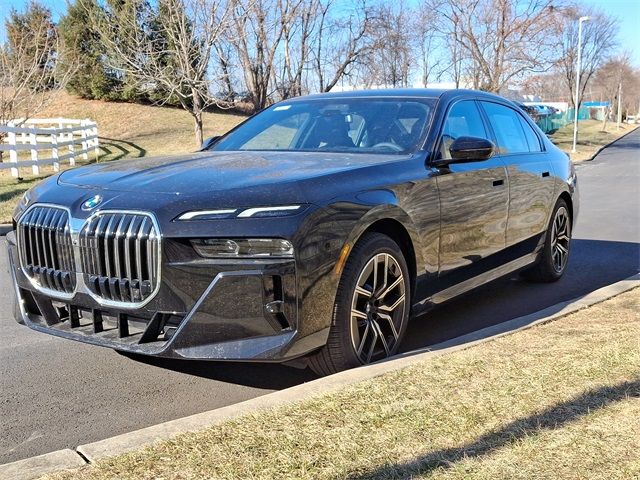 2025 BMW 7 Series 740i xDrive