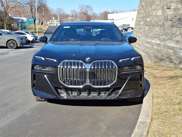 2025 BMW 7 Series 740i xDrive