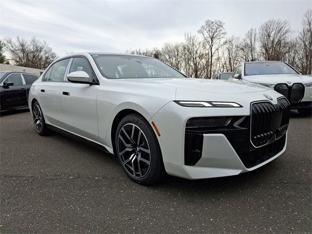 2025 BMW 7 Series 740i xDrive