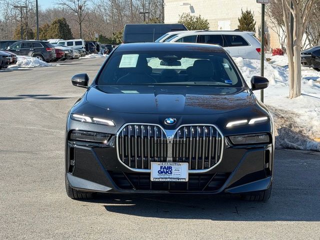 2025 BMW 7 Series 740i xDrive