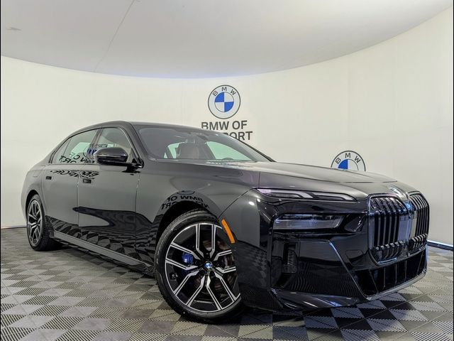 2025 BMW 7 Series 740i xDrive