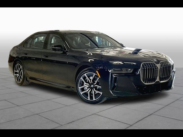 2025 BMW 7 Series 750e xDrive