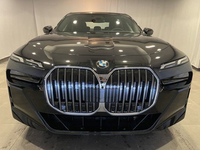 2025 BMW 7 Series 760i xDrive